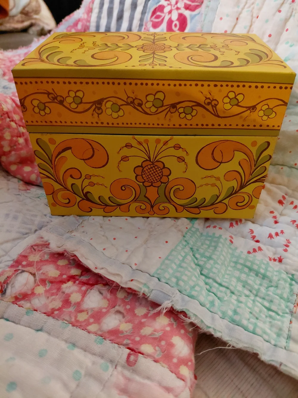 Vintage Yellow Decorative Recipe Box - Recipes Included.